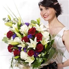 Extra Large Vivid Elegance Presentation Bouquet