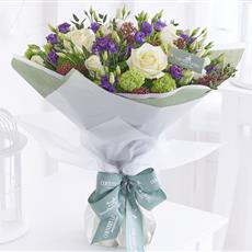 Country Living Winter Chic Hand-tied